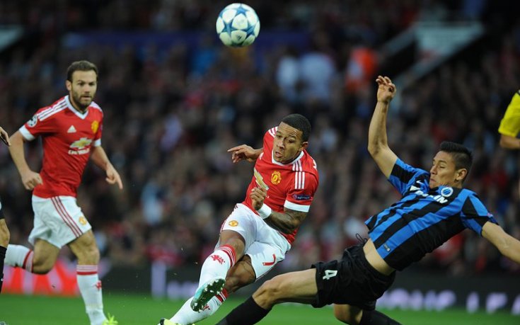 СНИМКИ: Холандец блесна за обрат на Юнайтед