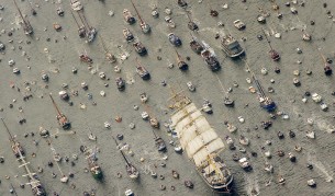 Вижте красивия парад на корабите в Амстердам