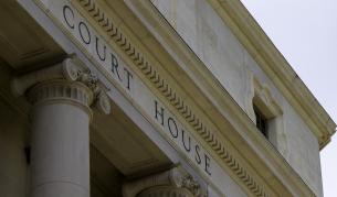 Застреляха подсъдим в съдебна зала в САЩ