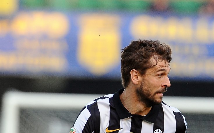 Юве не иска от Севиля трансферна сума за Йоренте