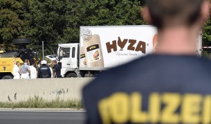 Жертвите в камиона ковчег са починали още в Унгария
