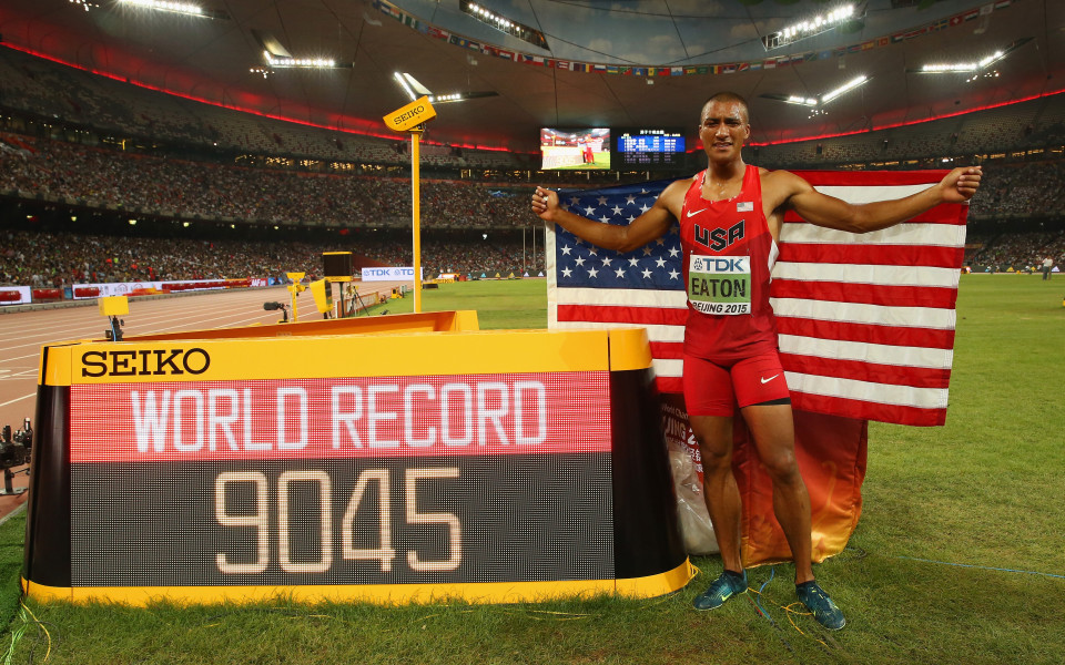 Атлет на атлетите със световен рекорд