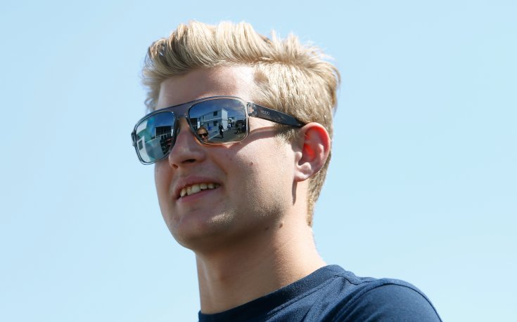 Пилот на МакЛарън си счупи ръката, няма да пътува до Сингапур