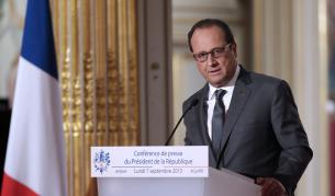 Оланд: Можем да овладеем бежанската криза