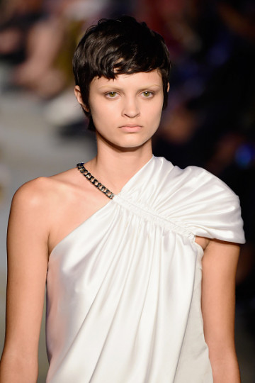 Ревю на Givenchy по време на Нюйоркската седмица на модата