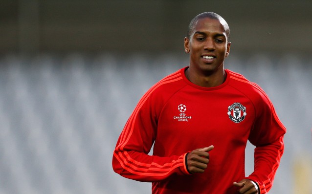 Полузащитникът на Манчестър Юнайтед Ашли Йънг показа чувство за хумор