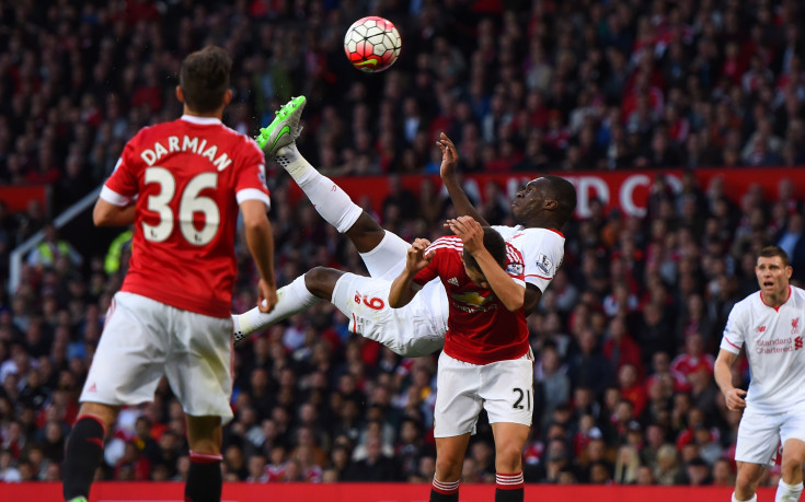 Страхотното попадение на Кристиан Бентеке срещу Юнайтед