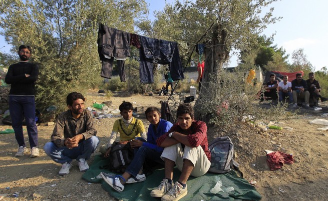 Милиардер преговаря да купи два острова в Гърция за бежанци