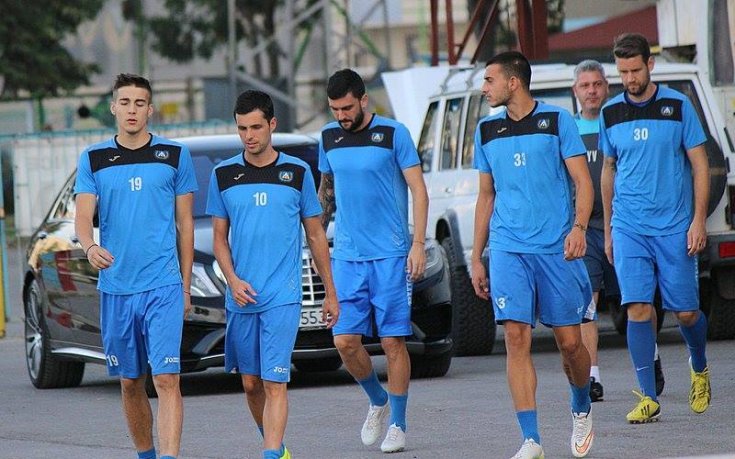 Гаджев е готов за Берое, Левски картотекира Китамбала