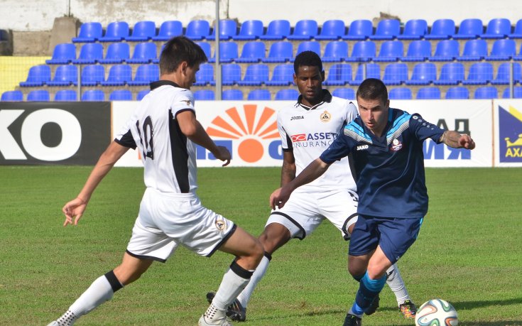 Хранително натравяне в Славия преди двубоя