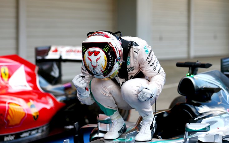 СНИМКИ: Хамилтън триумфира в Япония