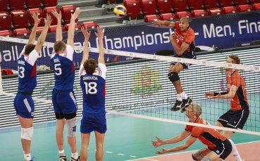 Холандия стартира с победа на Евроволей 2015 в София