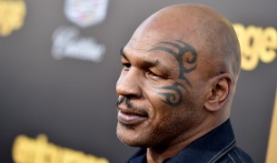 Майк Тайсън дойде в България и предизвика еуфория