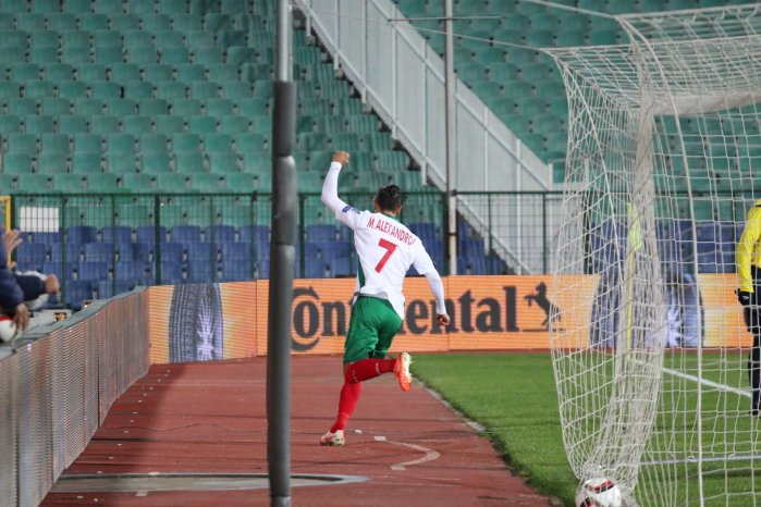 Мишо Александров вкара първия си гол с екипа на България.