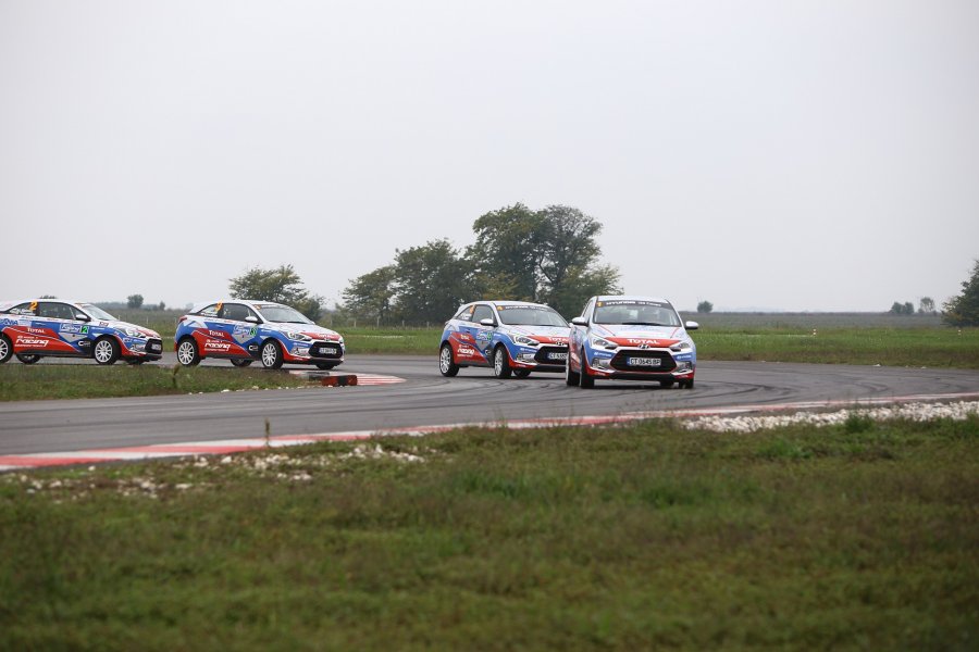 Hyundai Racing Trophy1