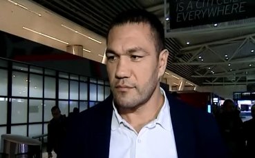 ВИДЕО: Кубрат Пулев с лека травма на ръката, чака мач през декември