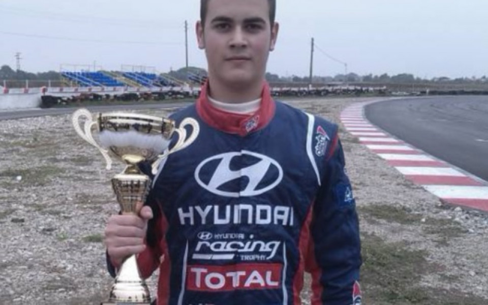 Симеон Симеонов триумфира в 5-ия кръг на Hyundai Racing Trophy