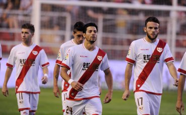 Райо Валекано записа първи точки, взе дерби на дъното