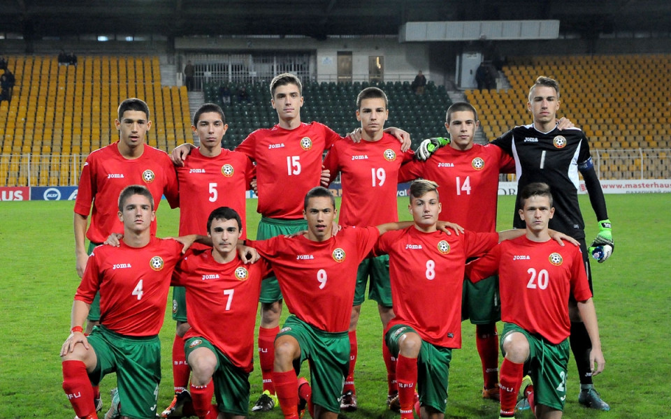 България U17 ще играе с Германия и Холандия за място на Евро 2016