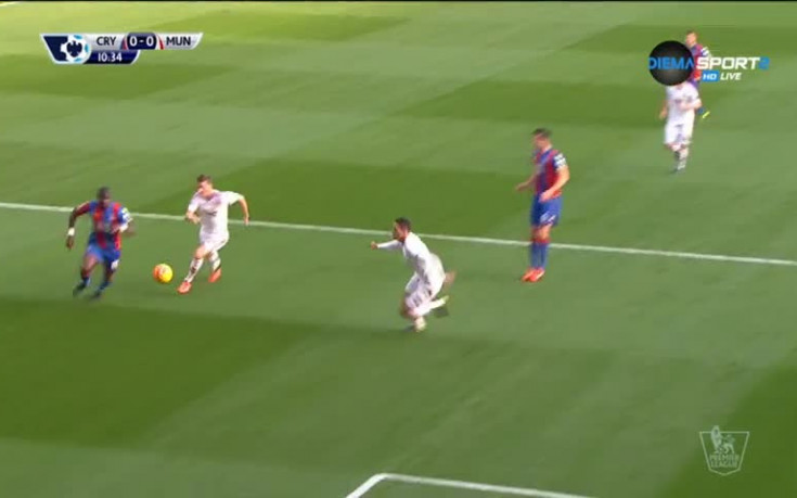 Първото полувреме на Кристъл Палас - Манчестър Юнайтед