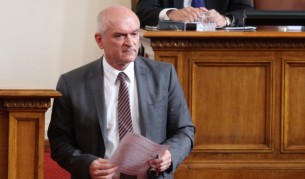 Димитър Главчев сяда на стола на Цачева