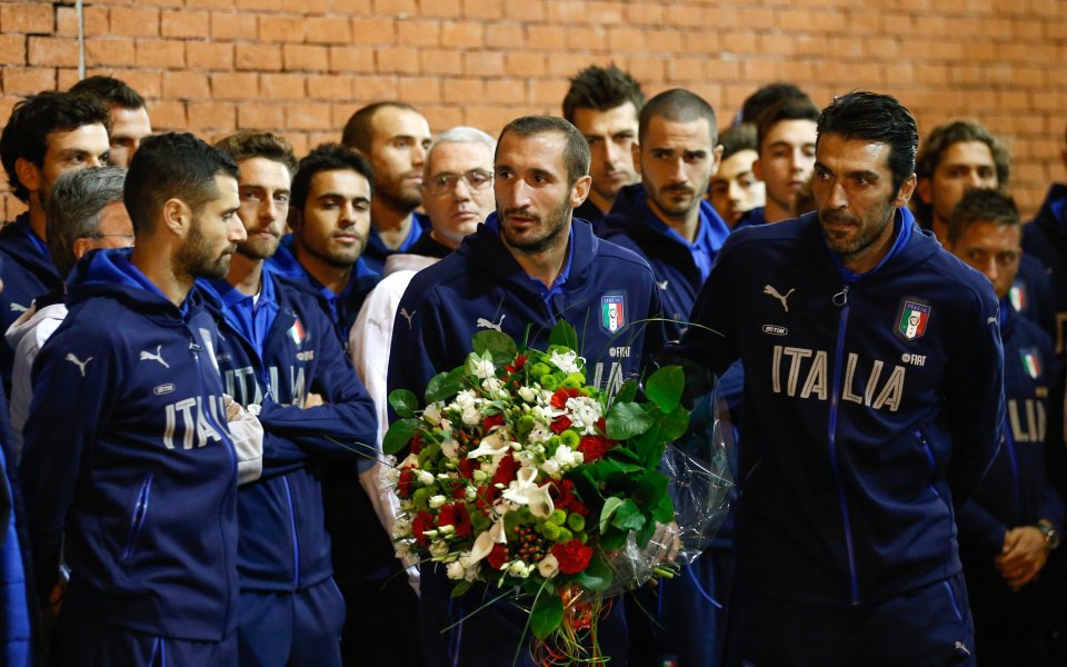 Италианските национали почетоха жертвите от Хейзъл