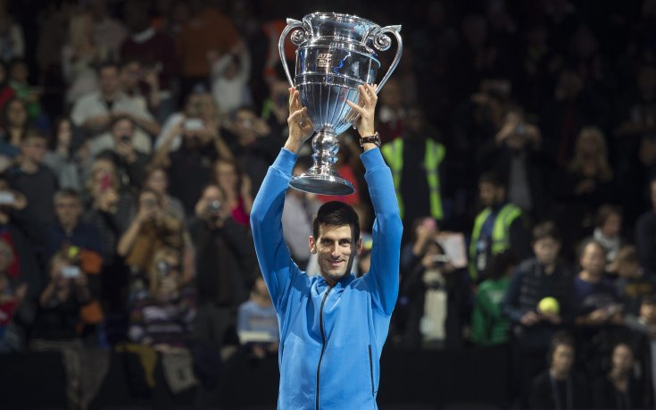 Джокович размаза Нишикори на старта в Лондон