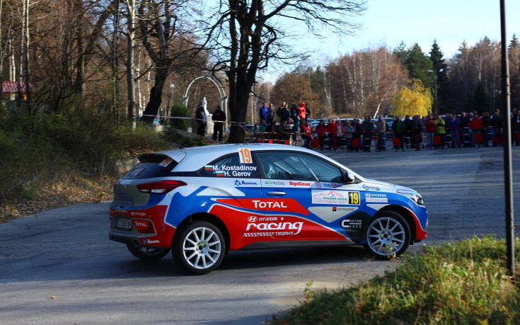 СНИМКИ: Екипажът Григоров/Янакиев шампион на Hyundai Racing Trophy