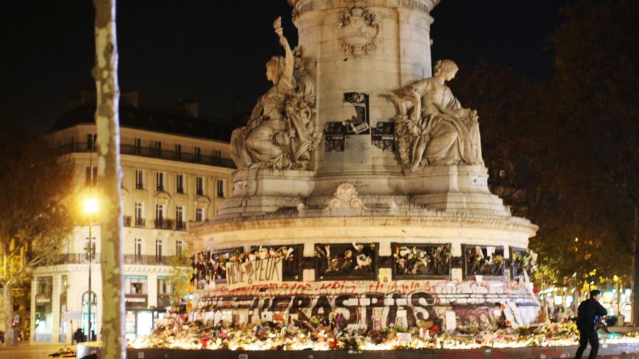 Масова паника заради пиратка в центъра на Париж (видео)