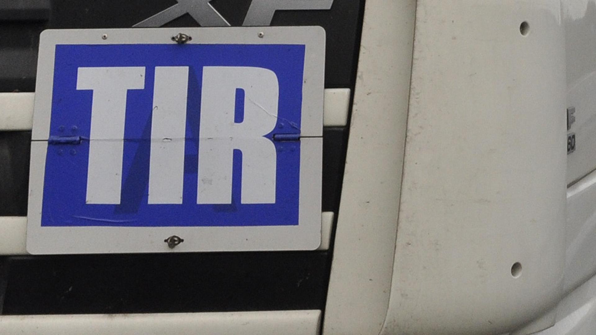 Четирима души двама от които българи загинаха при челен сблъсък