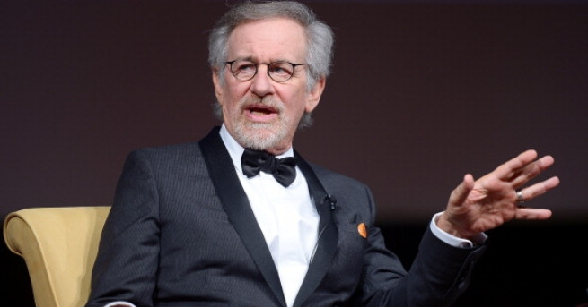 Сп Forbes го нарича най влиятелната знаменитост в Америка Списание