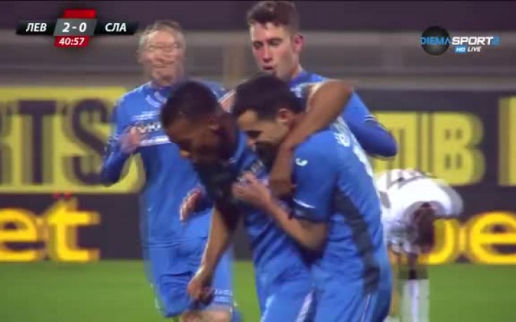 Левски вече води с 2:0 срещу Славия