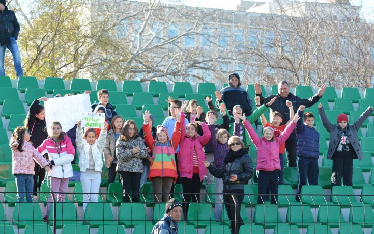 Расте нова смяна фенове на Черно море