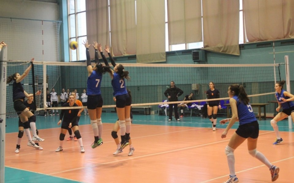 Левски с чиста победа над Звезди за девойки старша