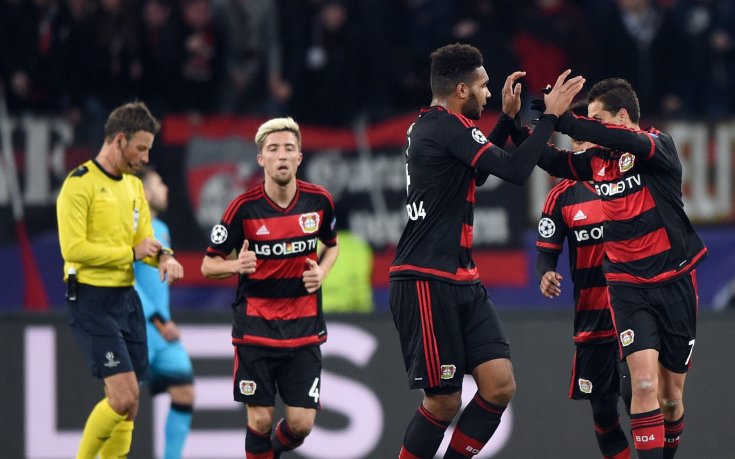 Байер взе точка от Барса, но остана трети, Рома продължава в ШЛ