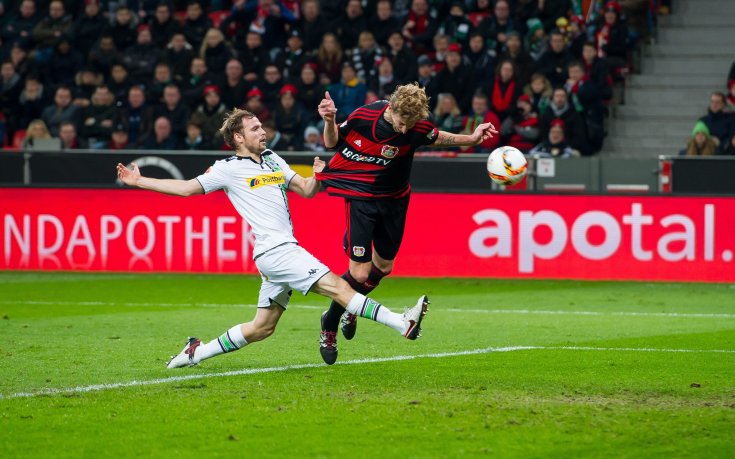 Леверкузен разглоби Борусия Мьонхенгладбах, Чичарито с хеттрик