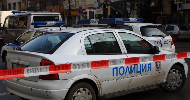 Полицаи крадат гориво от патрулки четирима униформени бяха арестувани