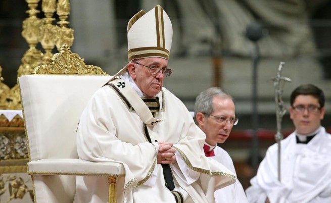 Папата с критики към Вишеградската четворка, църквата се тресе от скандали