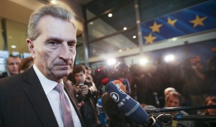 Йотингер: За първи път има реална опасност за ЕС