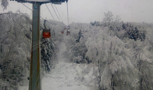 Лифтовата кабинка, от която падна дете, била изправна