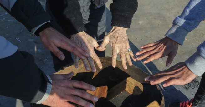 Мигранти от страни като Судан Еритрея и Афганистан си направиха