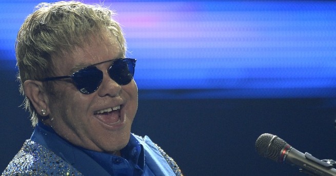 Световно известният британски композитор певец и пианист сър Елтън Джон