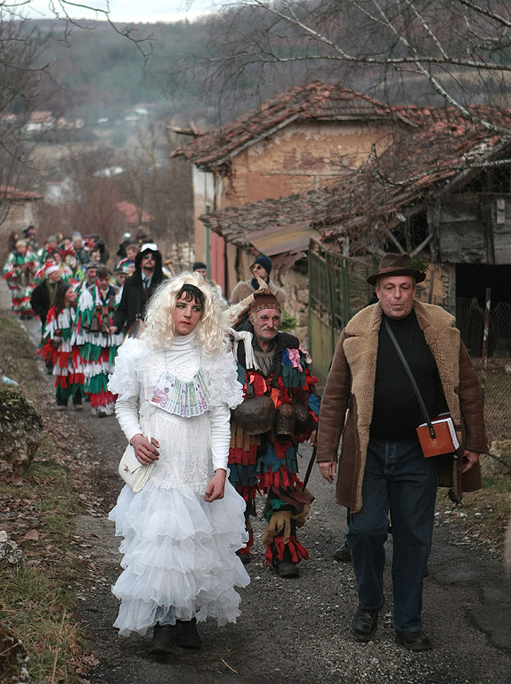 Сурвакарски игри в селата Еловдол, Чепино, Габровдол и Кошарево