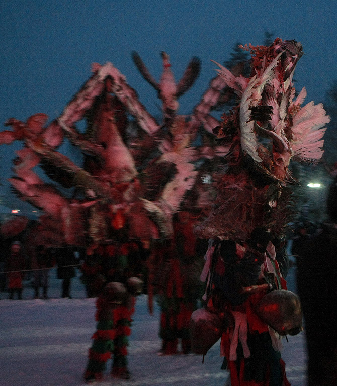 Фестивал на сурвакарските игри в град Брезник 2016