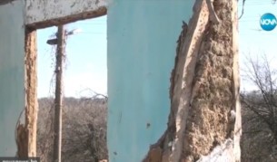 Ограбиха къща от покрива до основите
