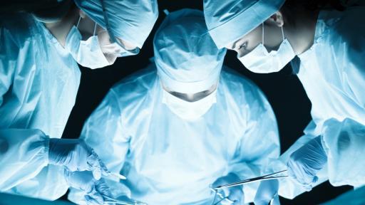  <p>Уникална мозъчна интервенция избави живота на мъж</p> 