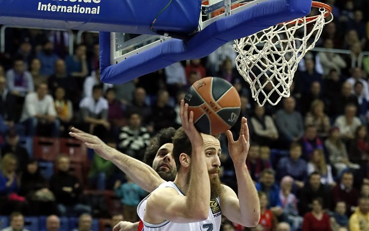 С късна драма Реал отмъкна победата от Уникаха