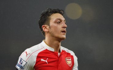 Арсенал прави Йозил най-скъпоплатения играч в историята