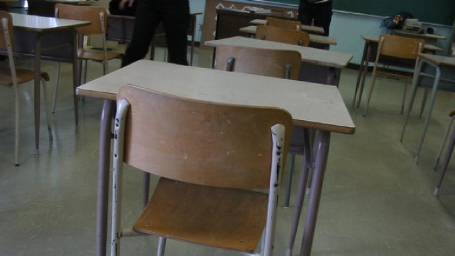 Ученикът пребил мъж в Бургас, наказан от училището