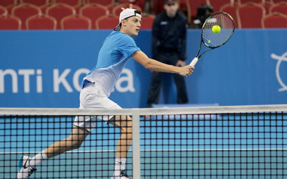 Васил Младенов спечели Държавното по тенис в зала